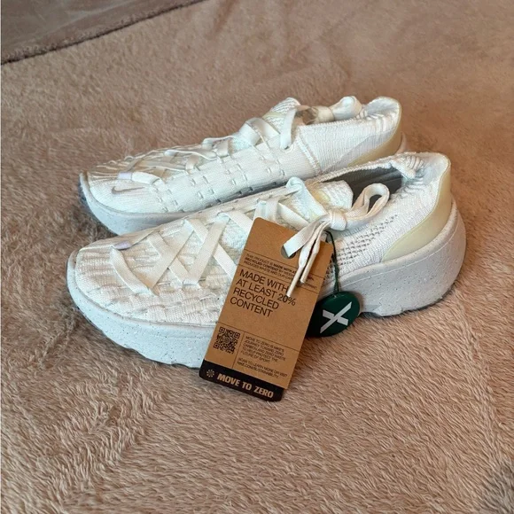 NWOT Nike Space Hippie 04 “Summit White” - Picture 4 of 6